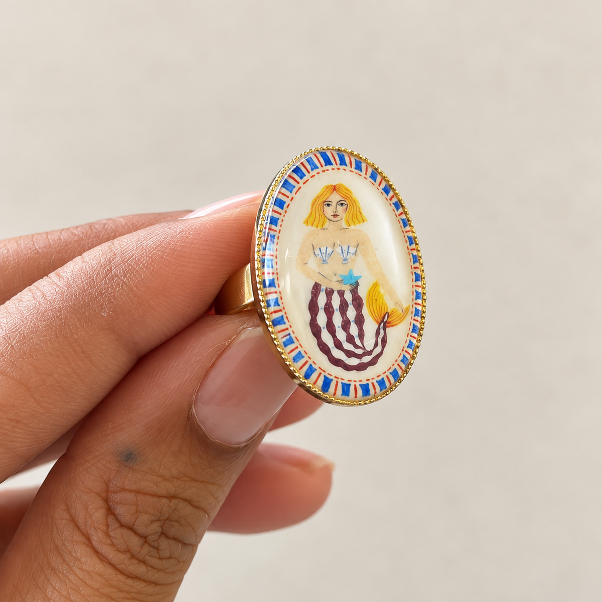 Mermaid’s Cove Vintage Ring - R010