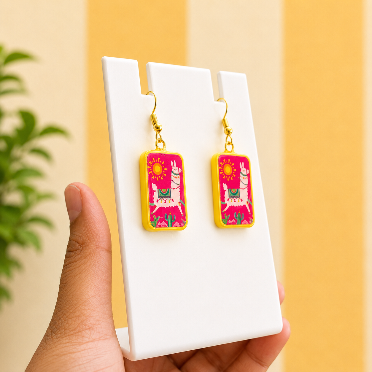 Pink Fiesta Llama Earrings 🦙🌵💖.