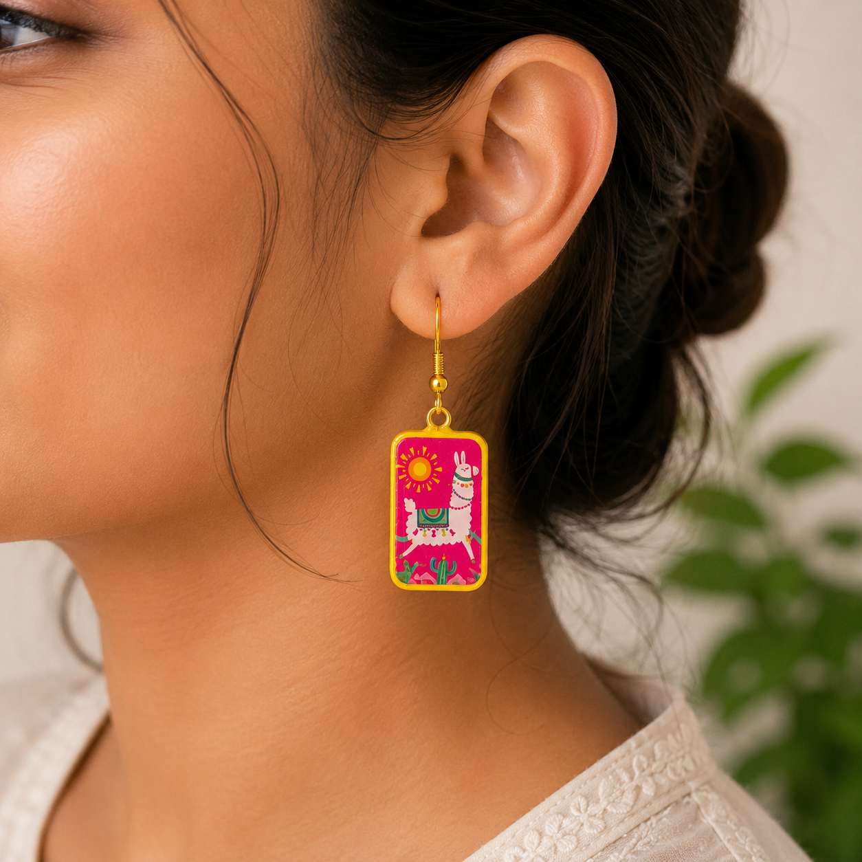 Pink Fiesta Llama Earrings 🦙🌵💖.