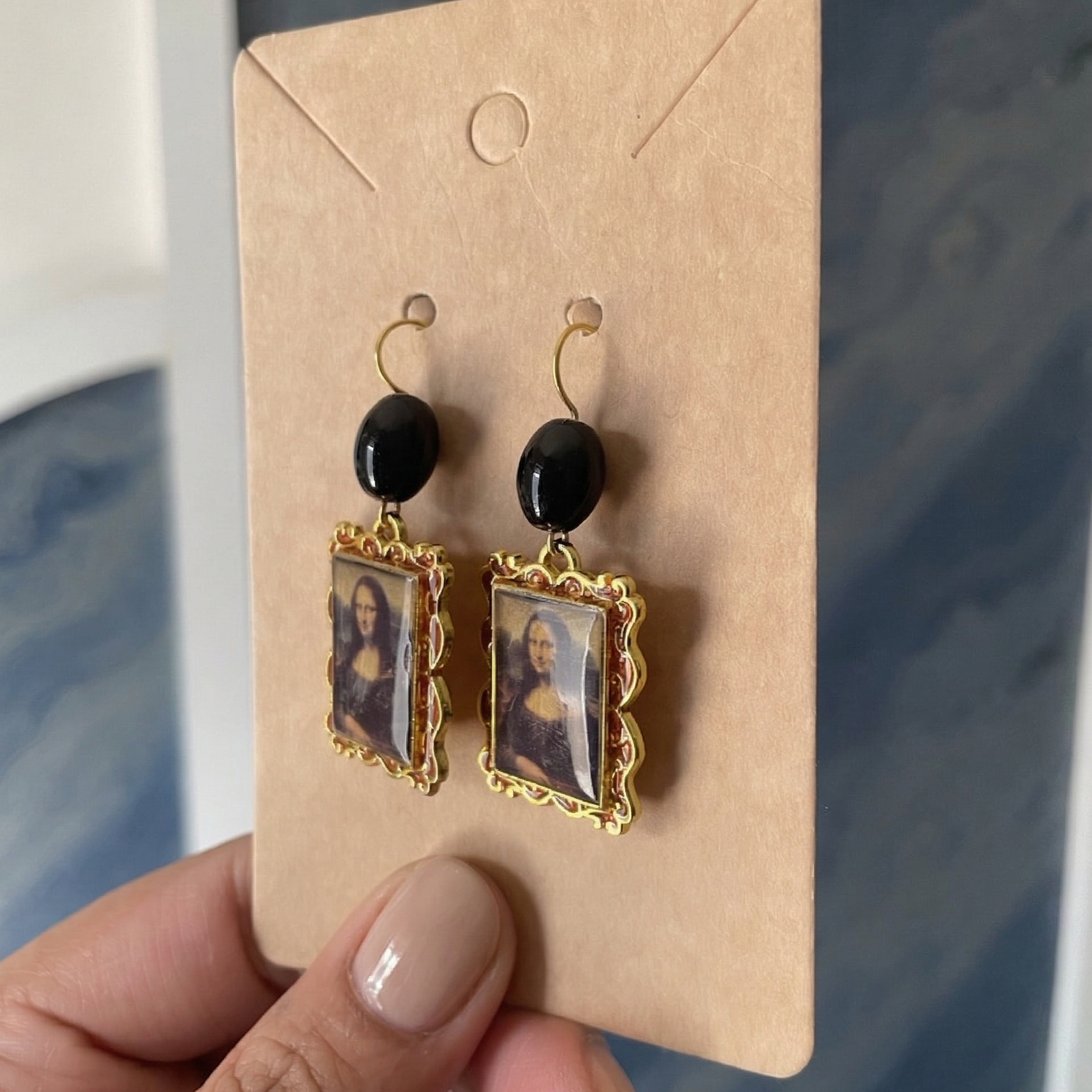 Mona Lisa Muse Frame Earrings