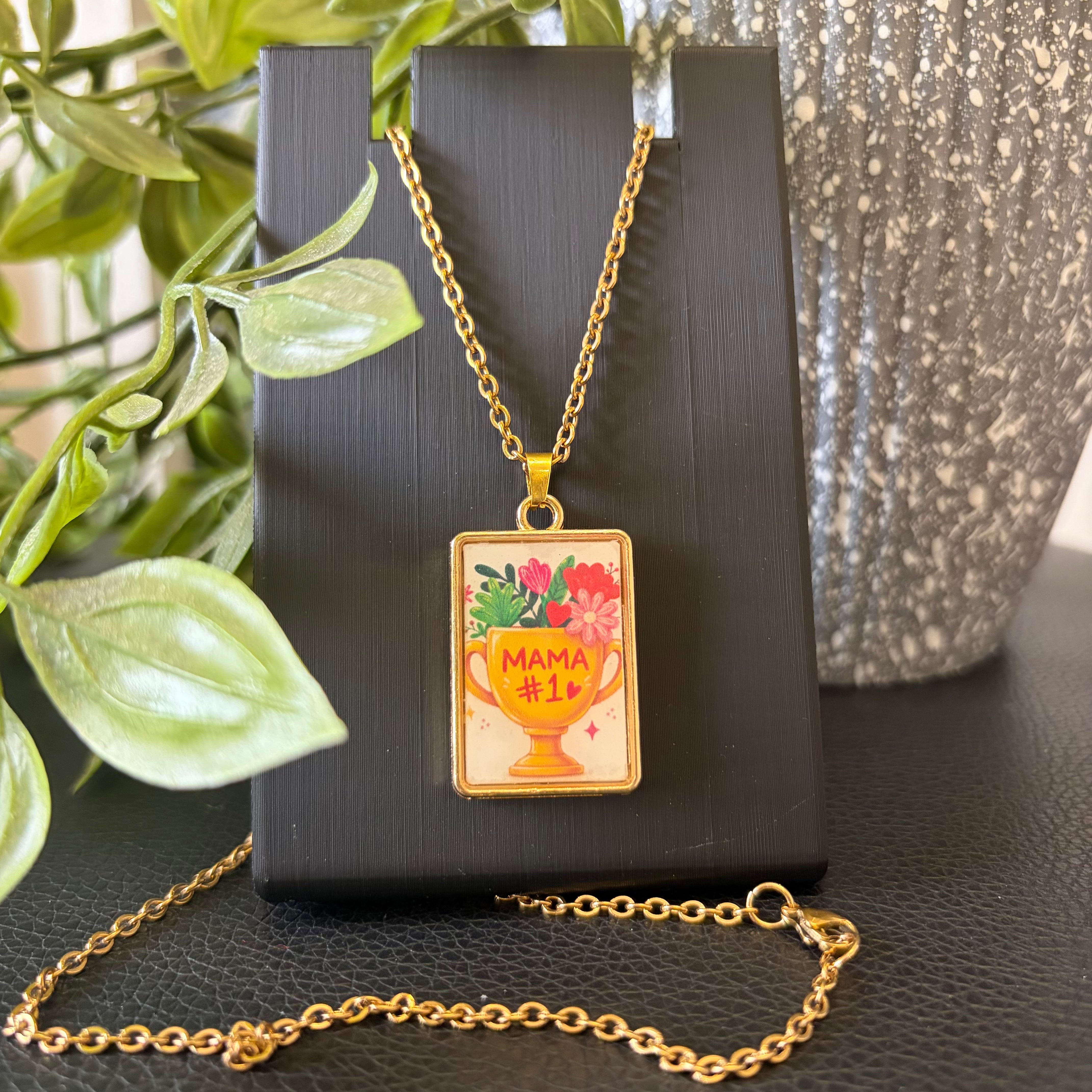 Mama #1 Resin Pendant Necklace