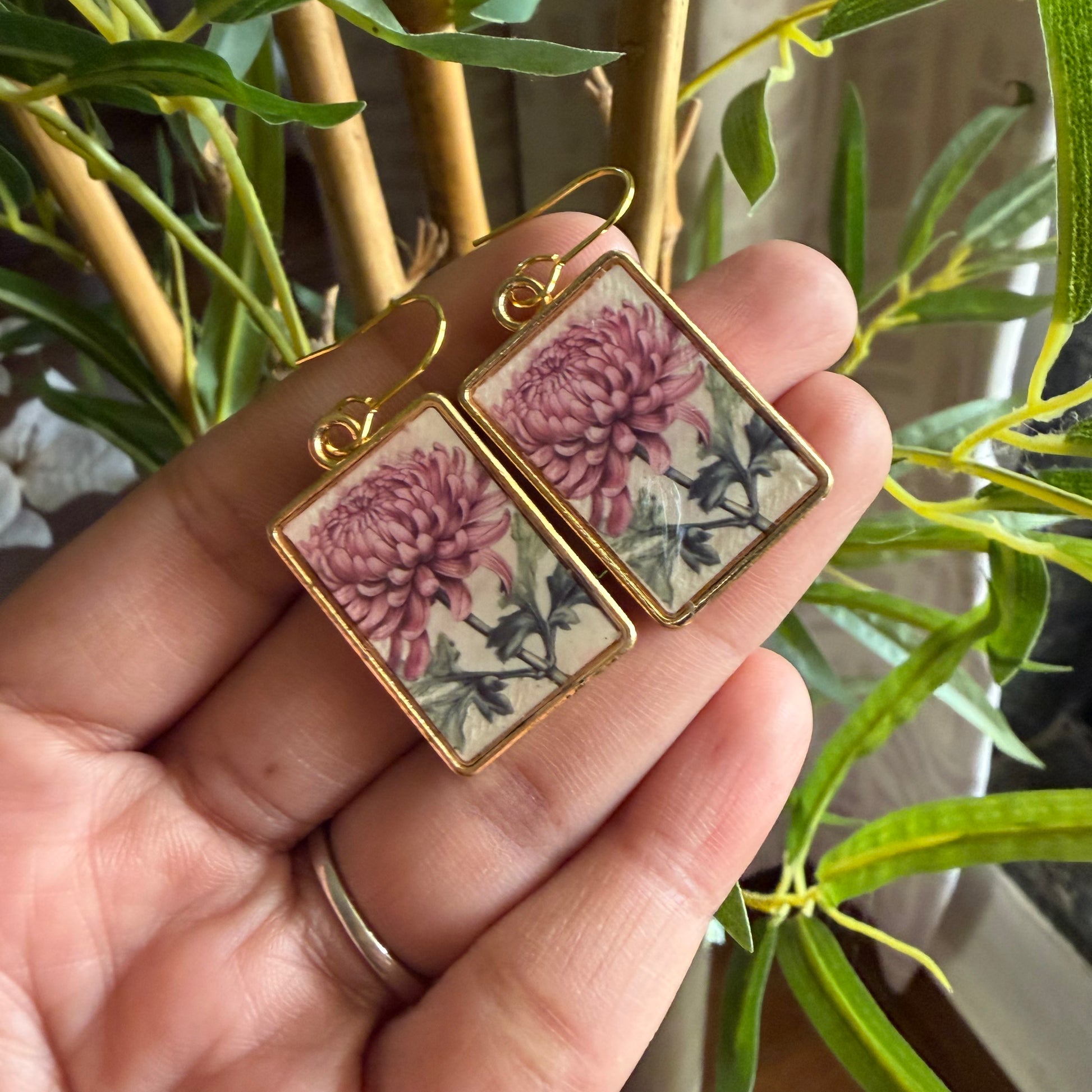 Vintage Bloom Keepsake Earrings (Copy).