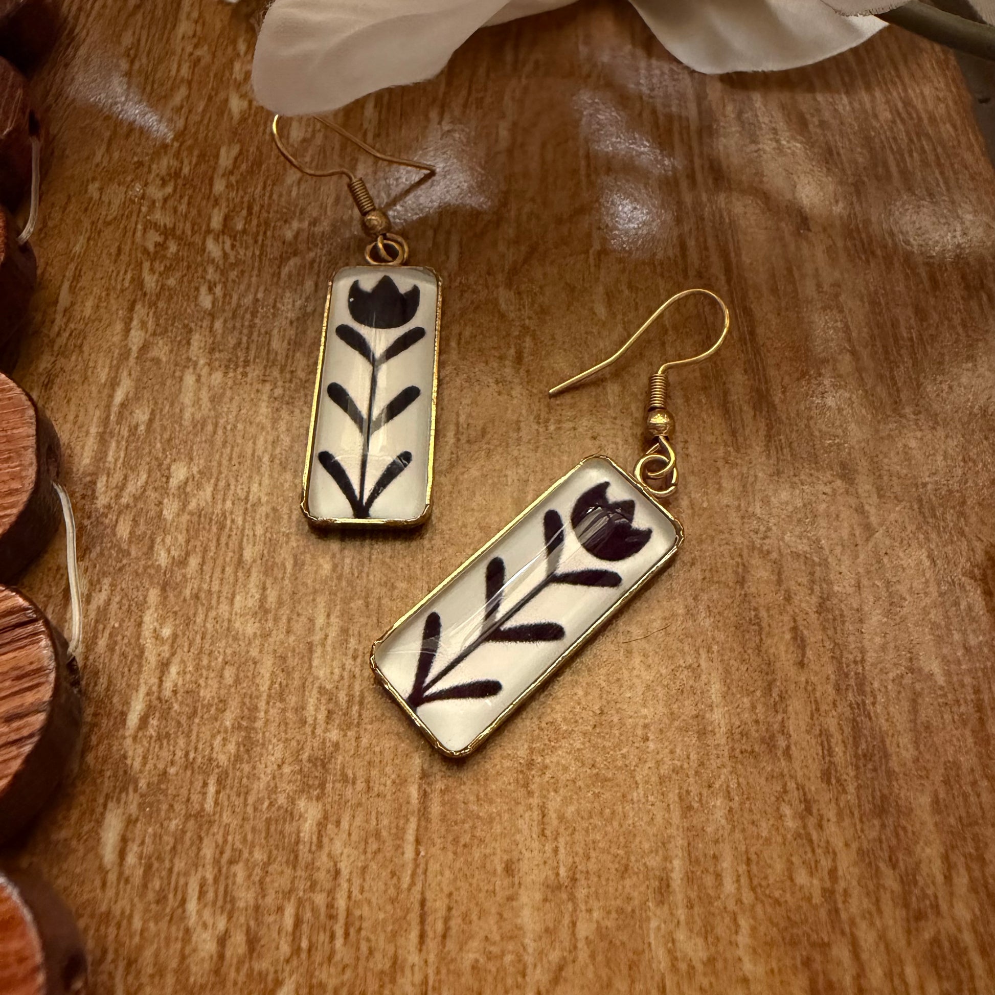 Rustic Tulip Dangles (Anti Tarnish).