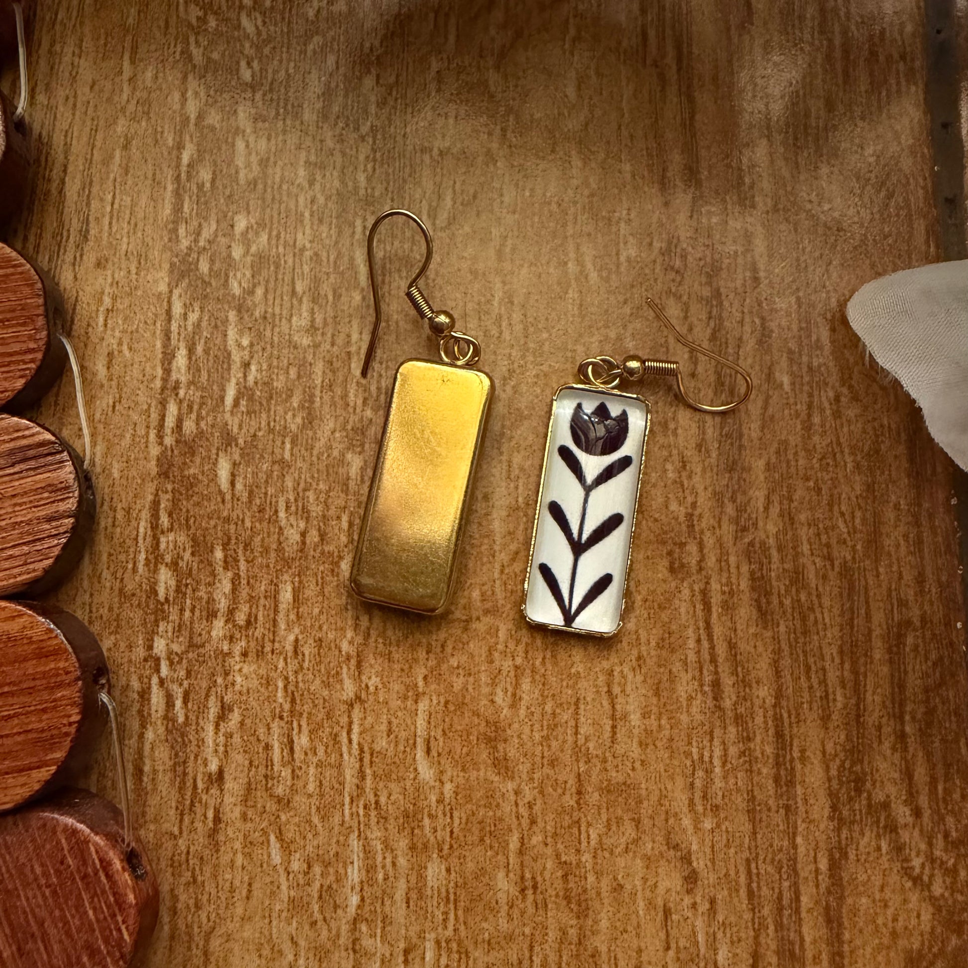 Rustic Tulip Dangles (Anti Tarnish).