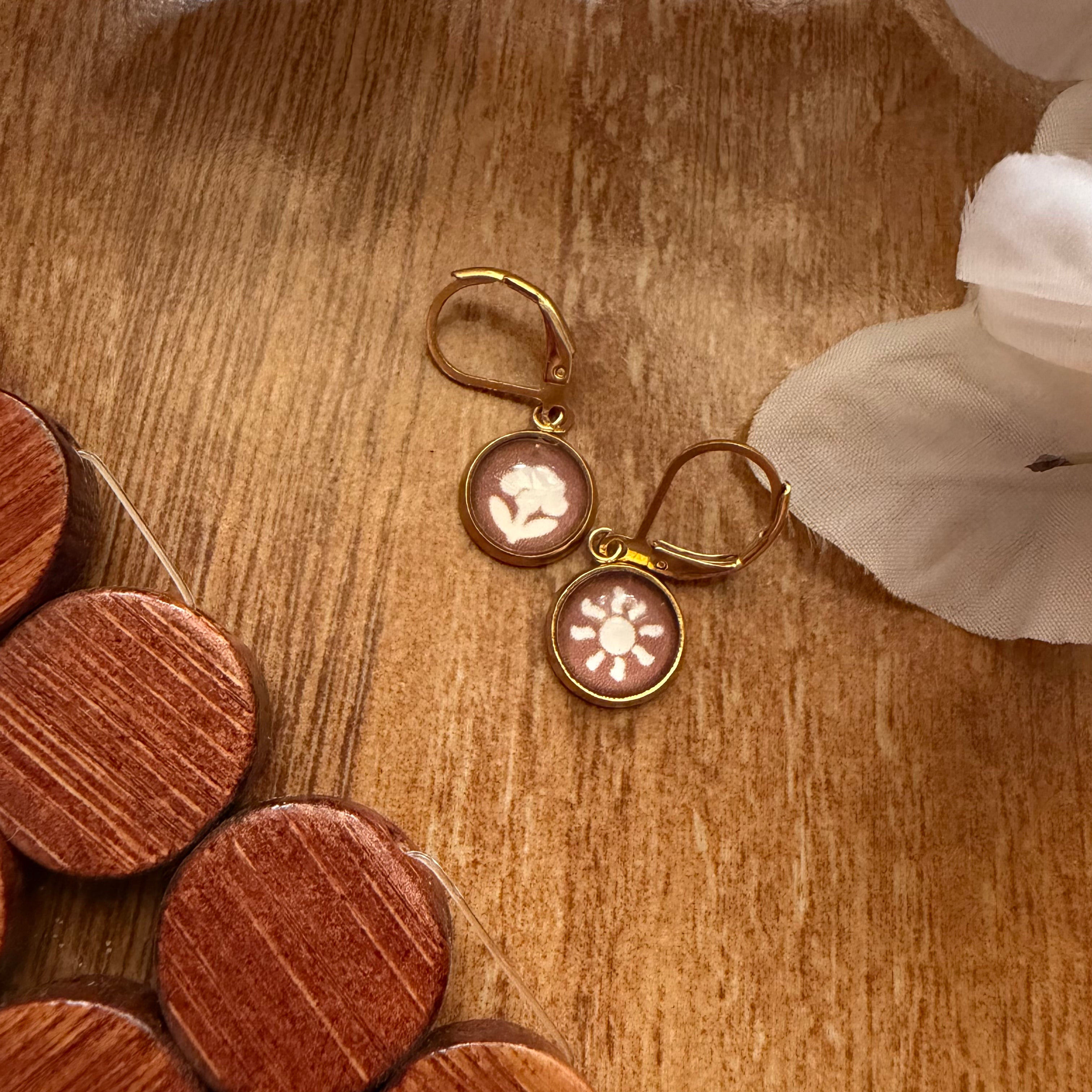 Blush Meadow Drop Earrings (Anti Tarnish)