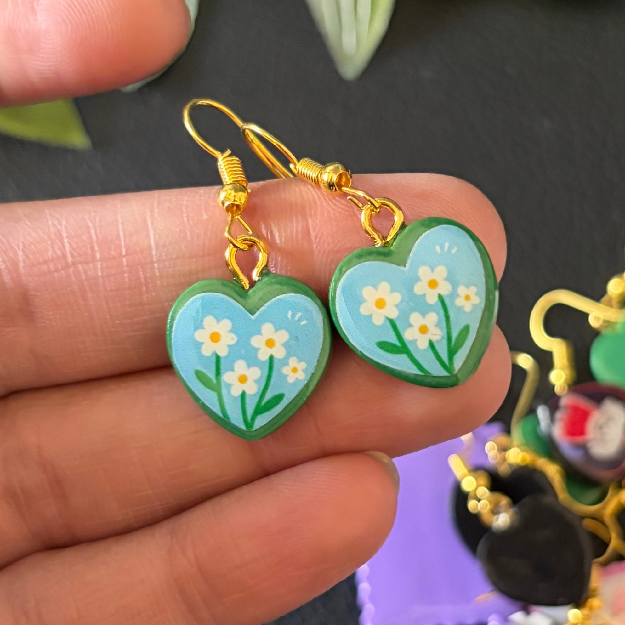 Tiny Daisy Heart Earrings