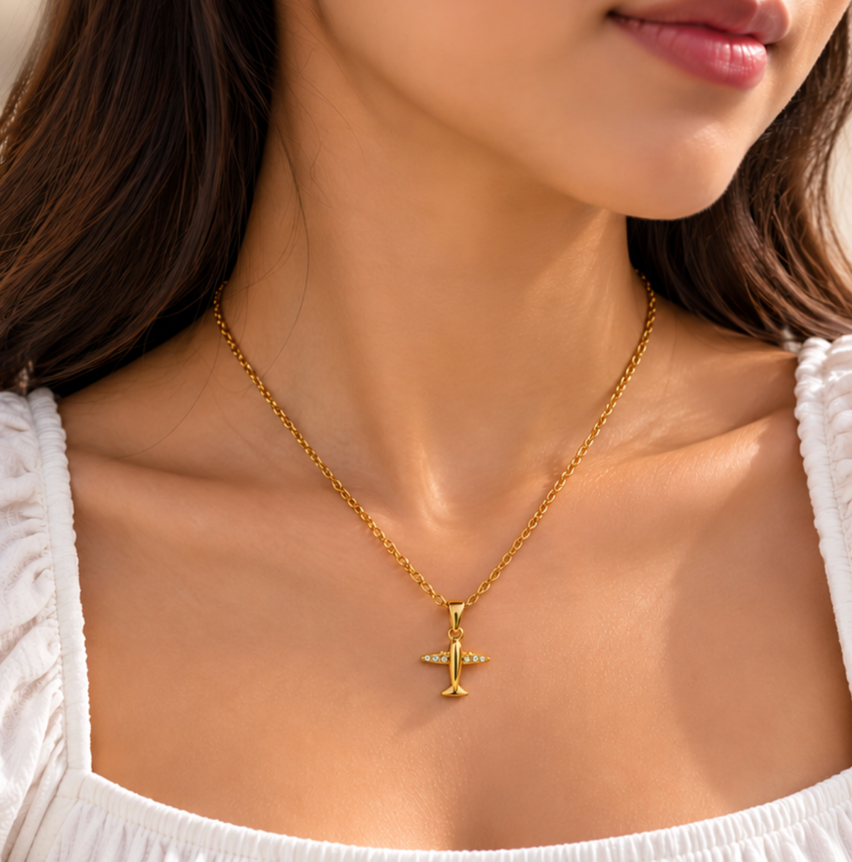 Zircon 18k Plated Airplane Pendant Necklace (Anti Tarnish)